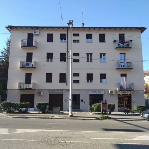 fronte del condominio di Via Toscana 9 dopo i lavori del Superbonus